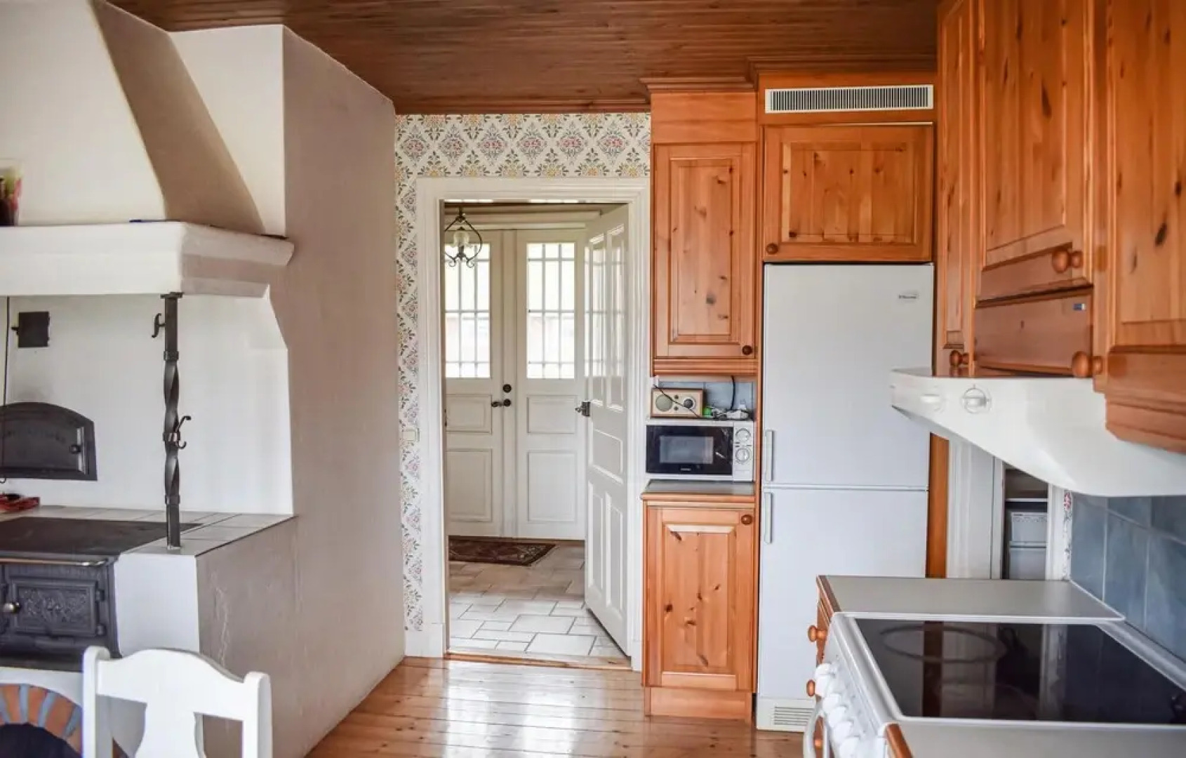 Beautiful Home in Eksjö With 3 Bedrooms, Sauna and Wifi