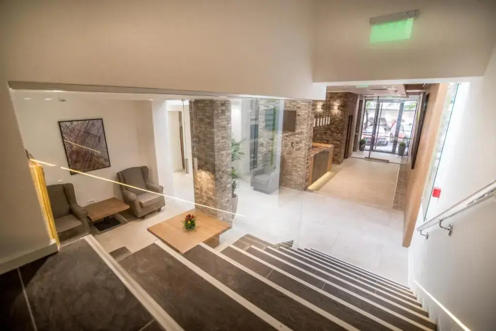 Belgrade Inn Garni Hotel