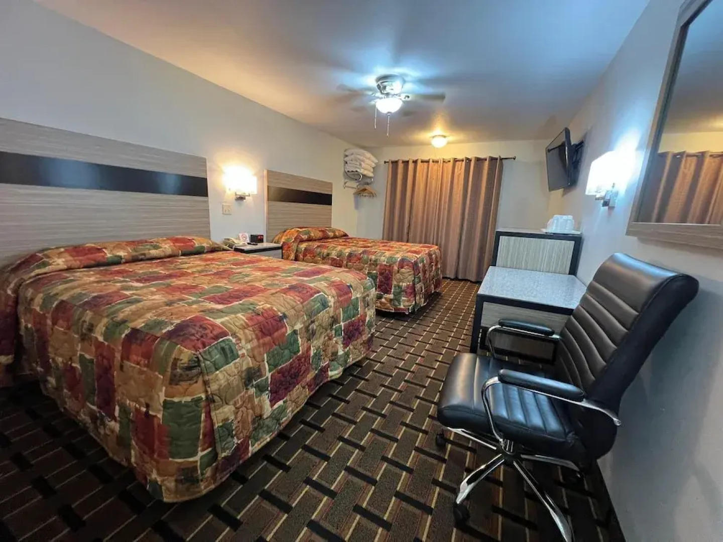 Deluxe Inn Capital O Nebraska City I 29