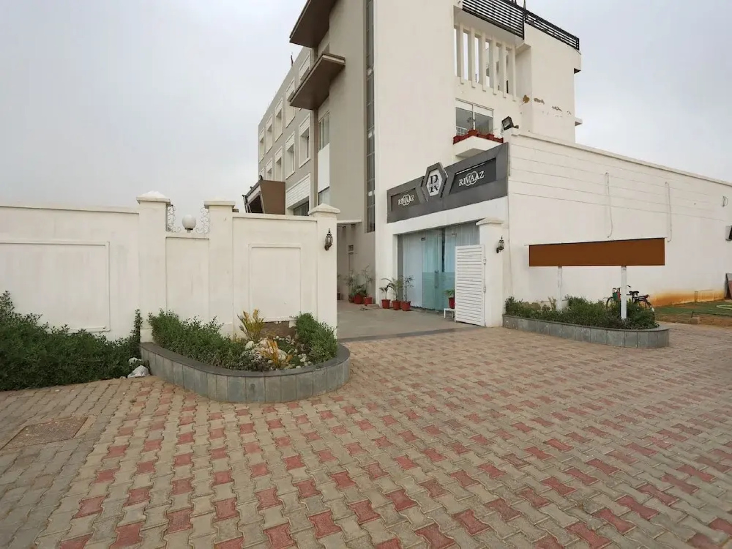 OYO 15153 Rudraksh Hotel & Resort