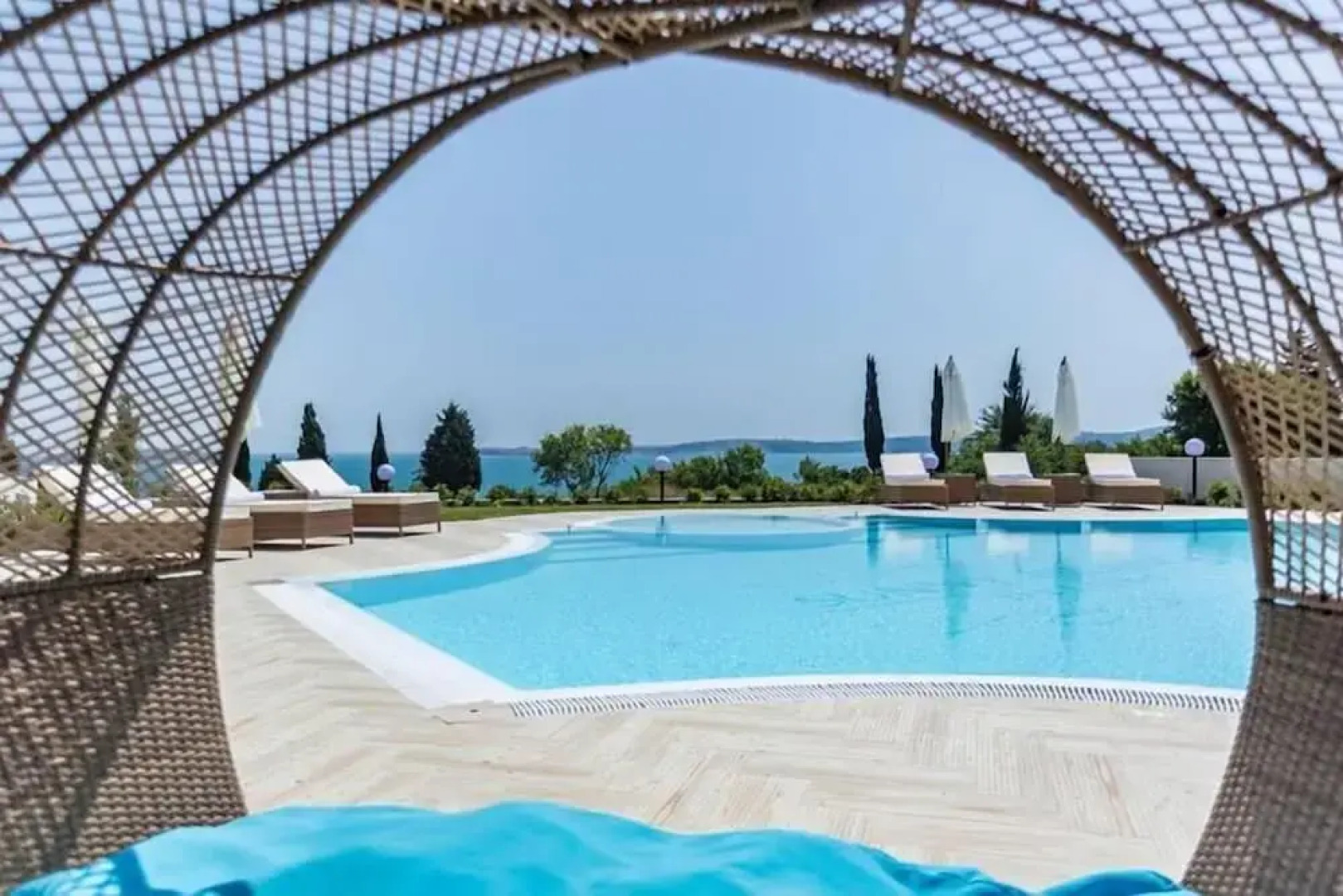 Sunny Apartment in Burgas