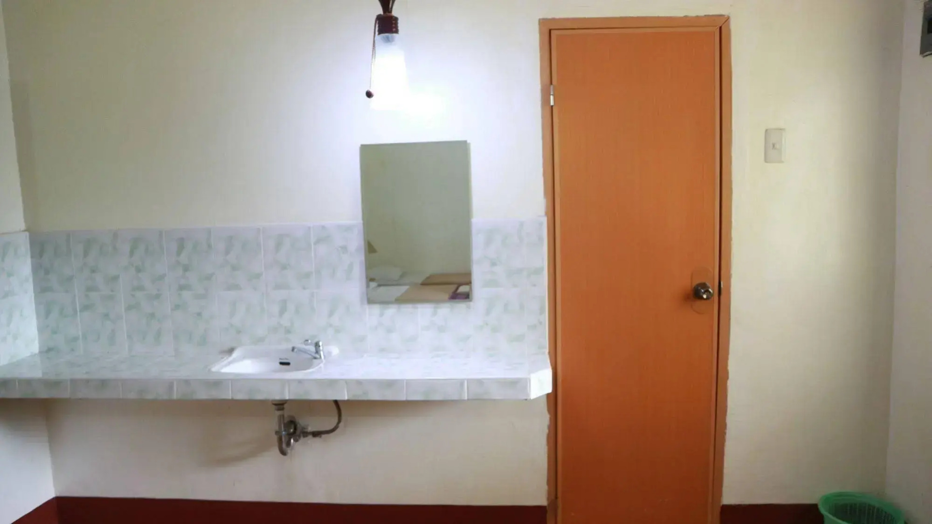 Cabua-an Beach Resort - Hostel