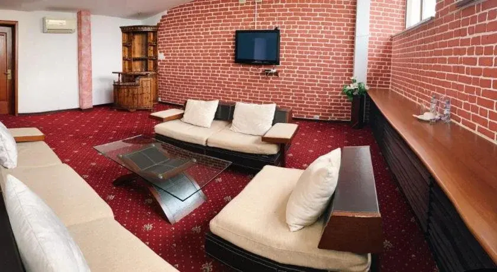 Кристалл Палас