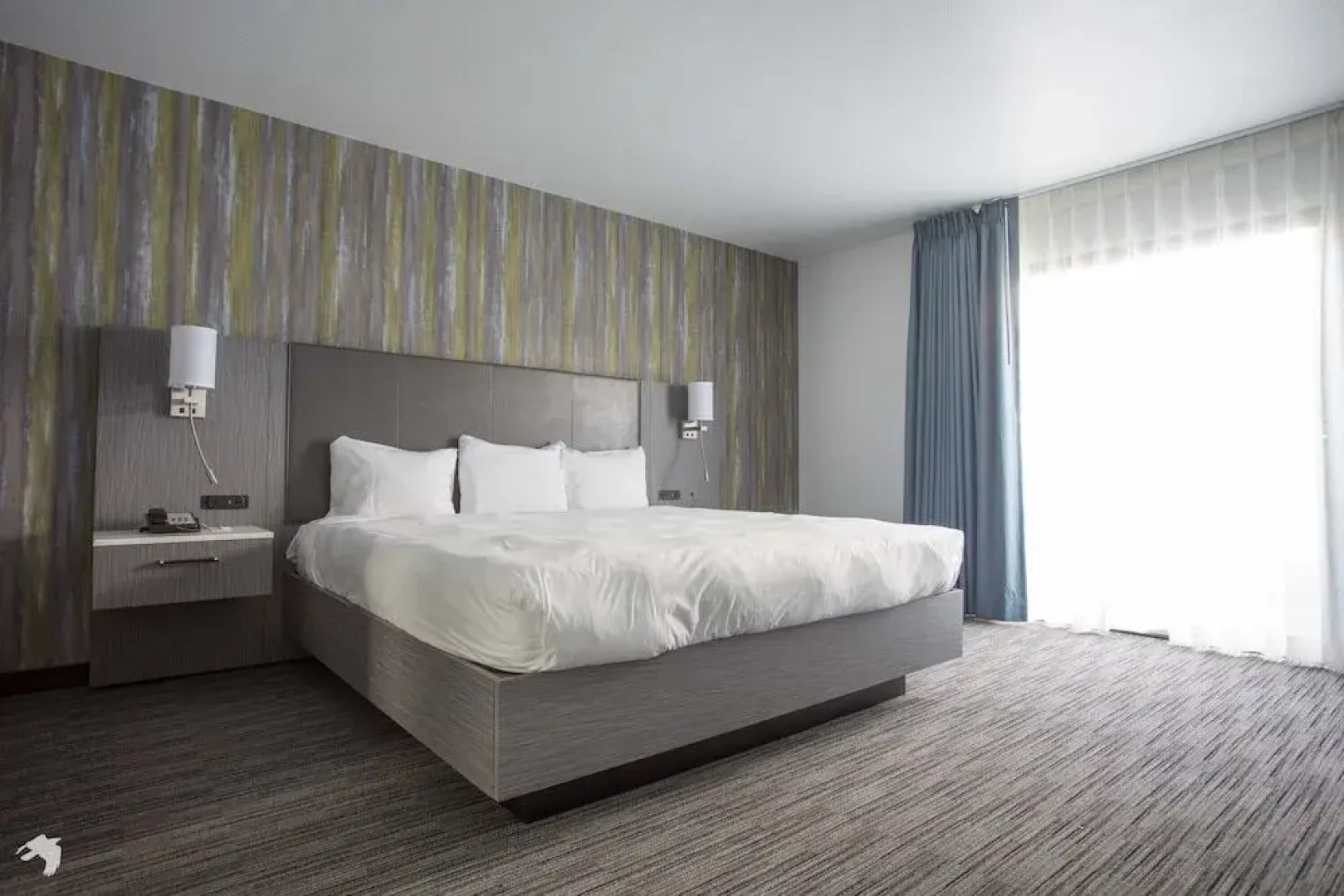 Radisson Suites Covina