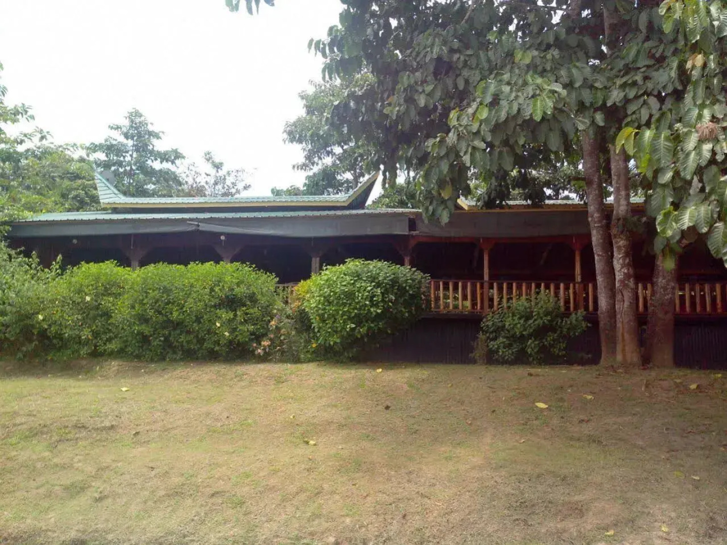 Bilit Adventure Lodge