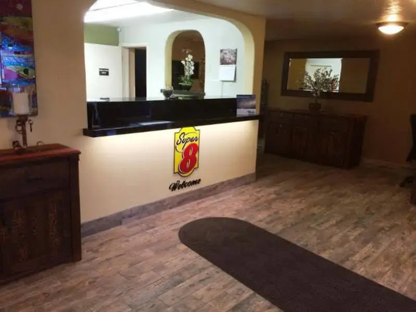 Super 8 Motel - Idaho Falls