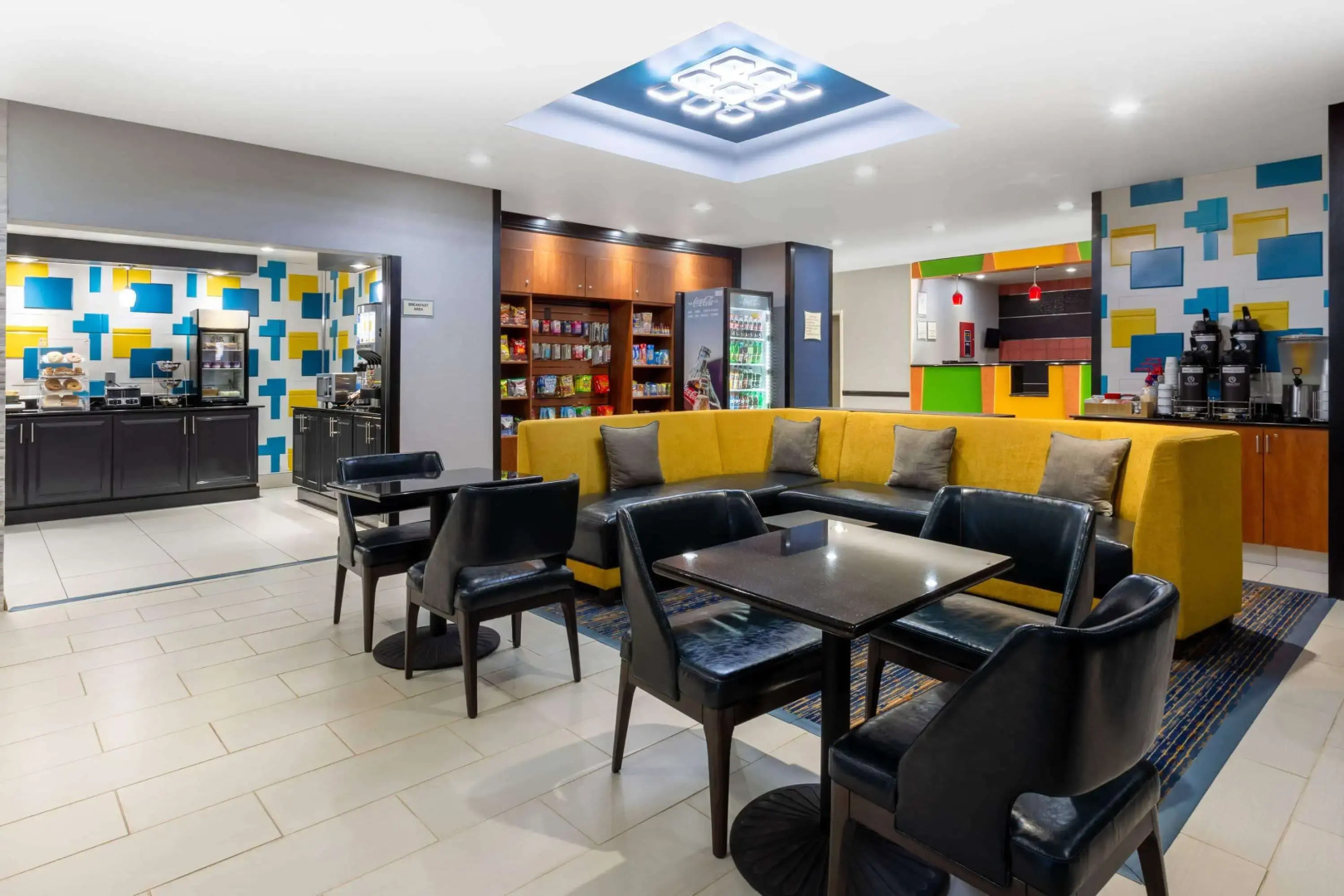 La Quinta Inn & Suites by Wyndham Columbus West - Hilliard