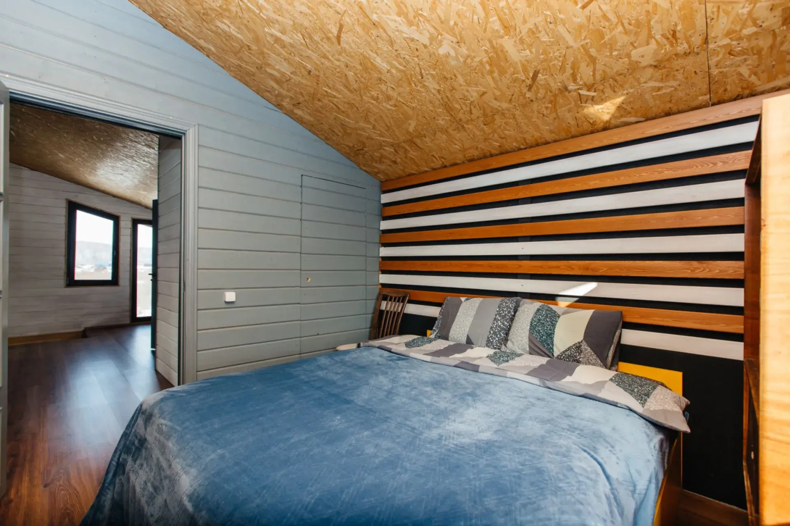 Yousinn (Дом с Кораблем)