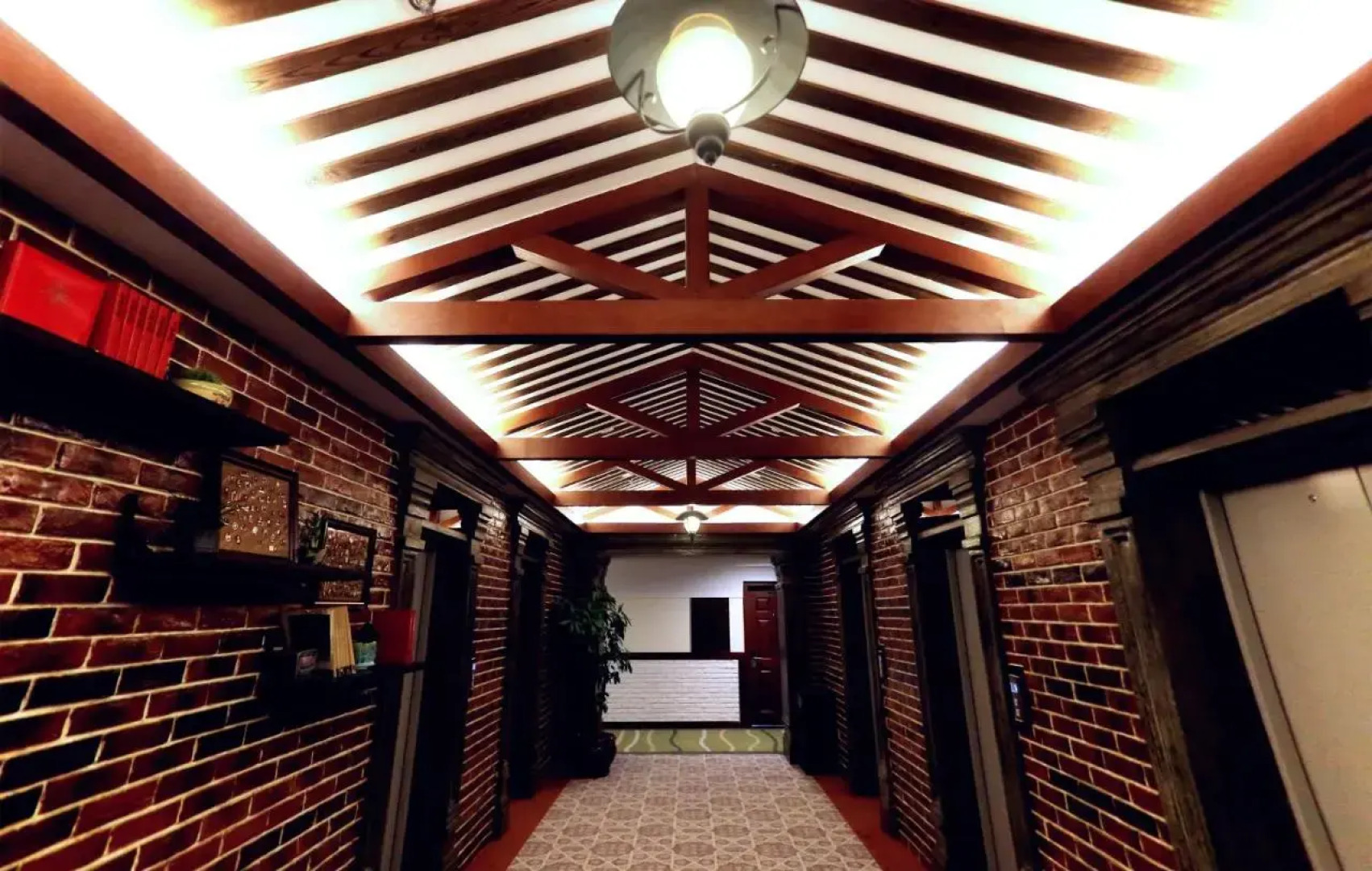 Nostalgia Hotel (Zhangjiakou)