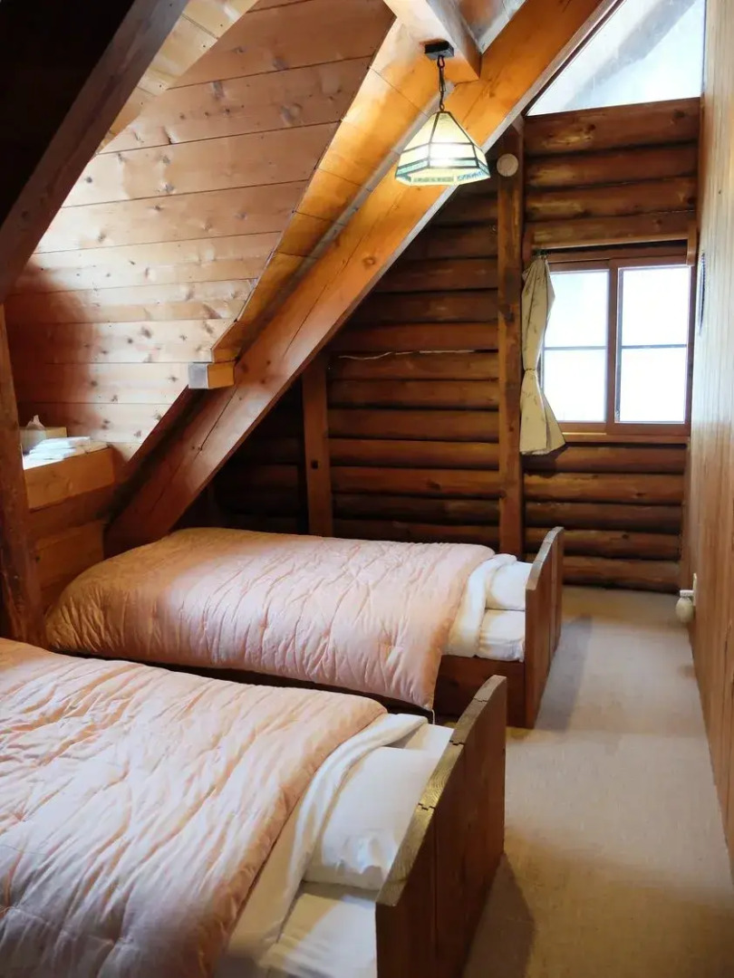 Log Home Pension Wood Inn