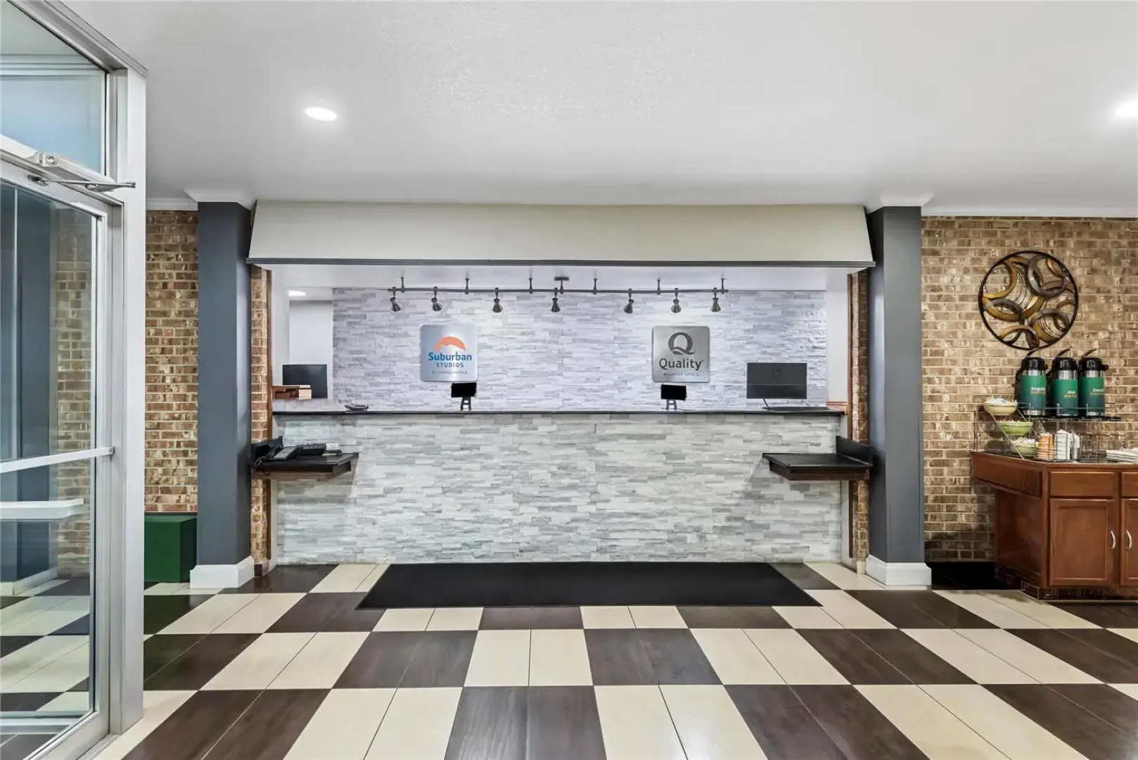 Suburban Studios Fort Dodge