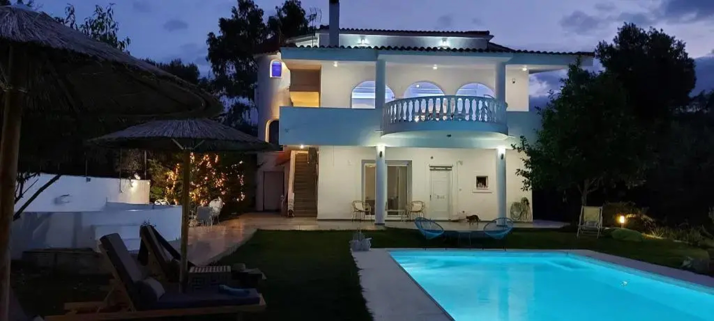 HEAVENLY VIEWS-3- Elegant& Chic, Apartment, Close to the Beach!