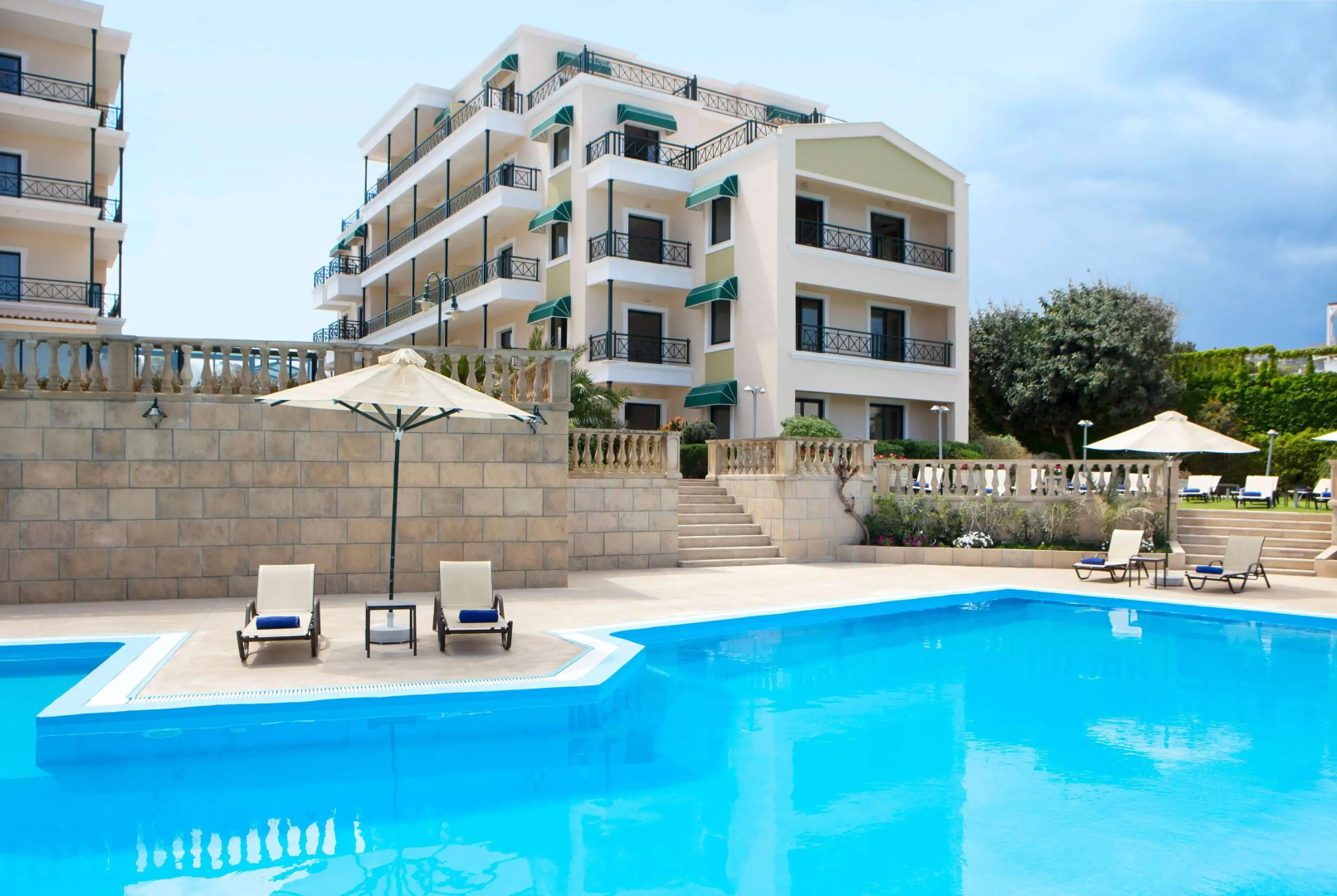 Отель Ramada by Wyndham, Athens Club Attica Riviera