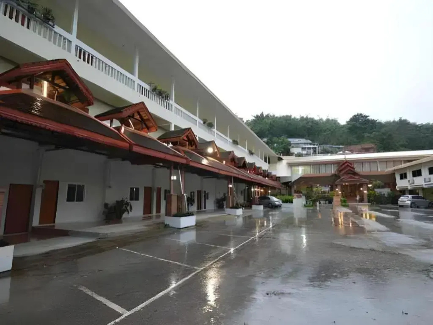 Piyaporn Hill Paradise