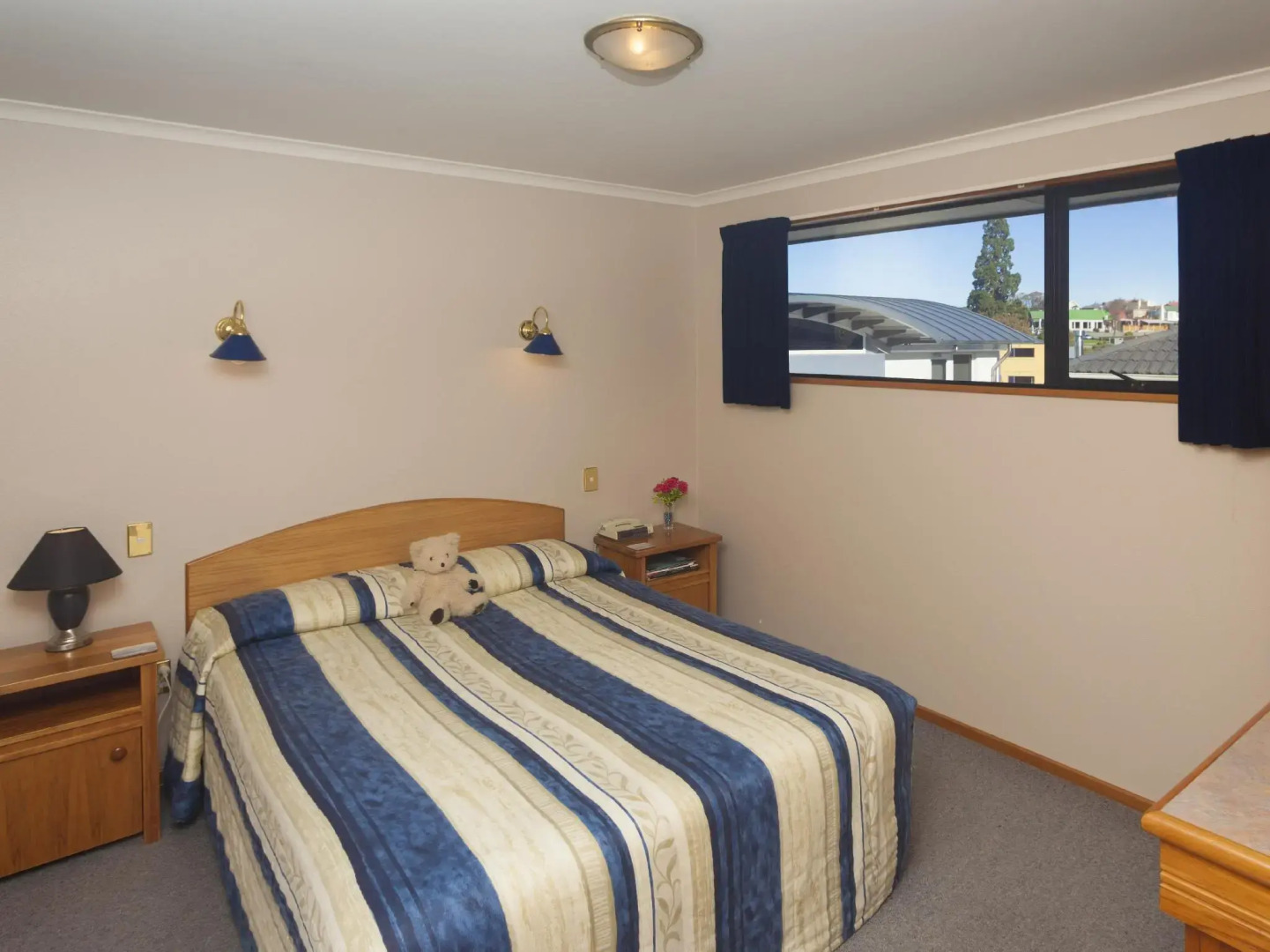 Baywatch Motor Lodge