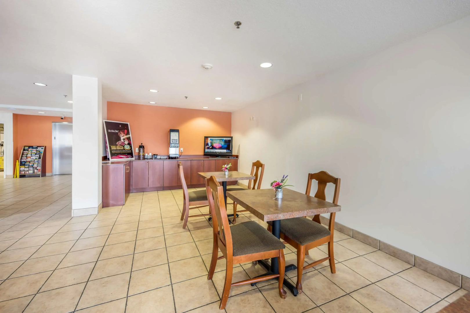 Americas Best Value Inn & Suites Brunswick
