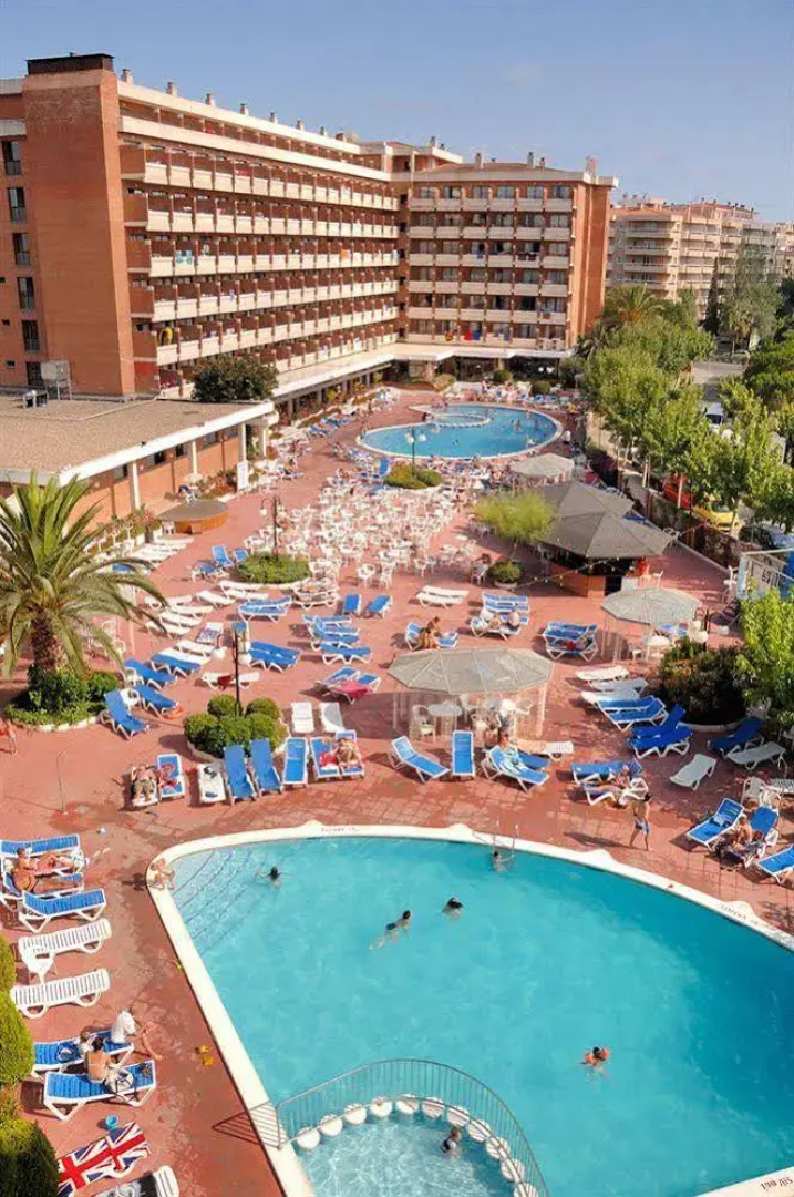 Apartamentos California