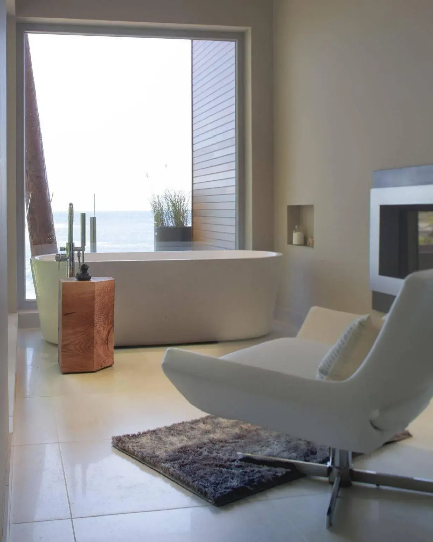 Pointhouse Suites On Sargeant Bay