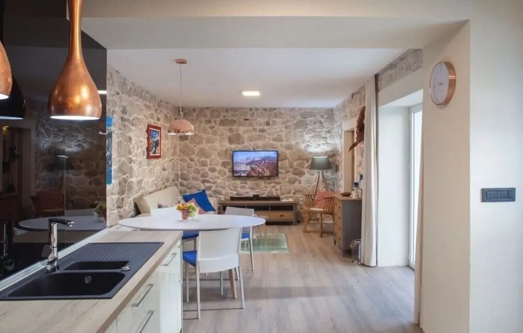 Tanja - With Pool - H