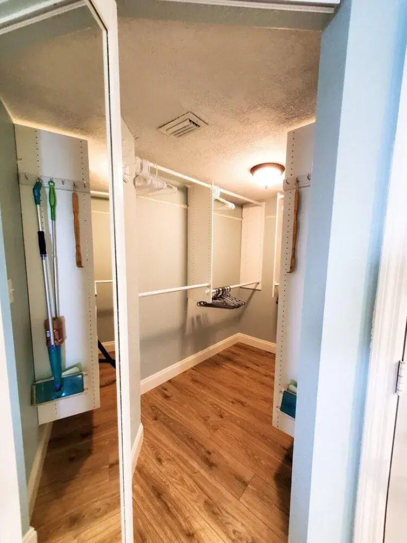 Alan's Hickory Bay West Condo