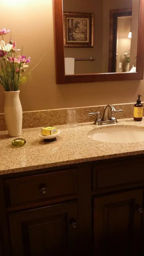 A Suite Escape Bed & Breakfast and Vacation Home