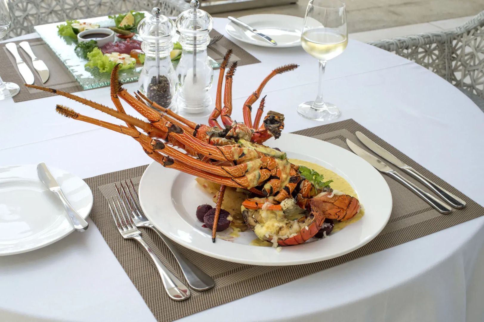 Taumeasina Island Resort