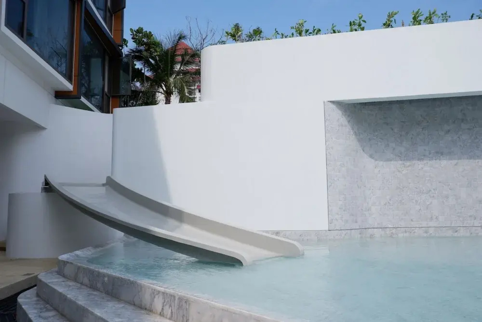 VERSO hua hin – a Veranda Collection