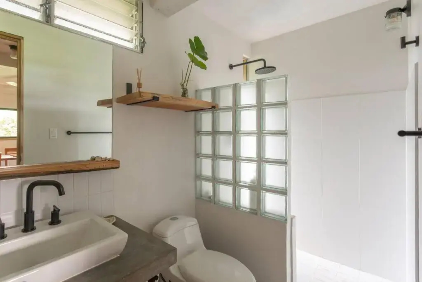 Casa Melina Torio Cozy upscale 2bd jungle House