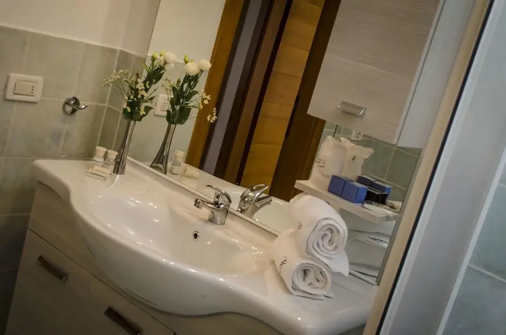 Elliot Osteria e Dormire in collina