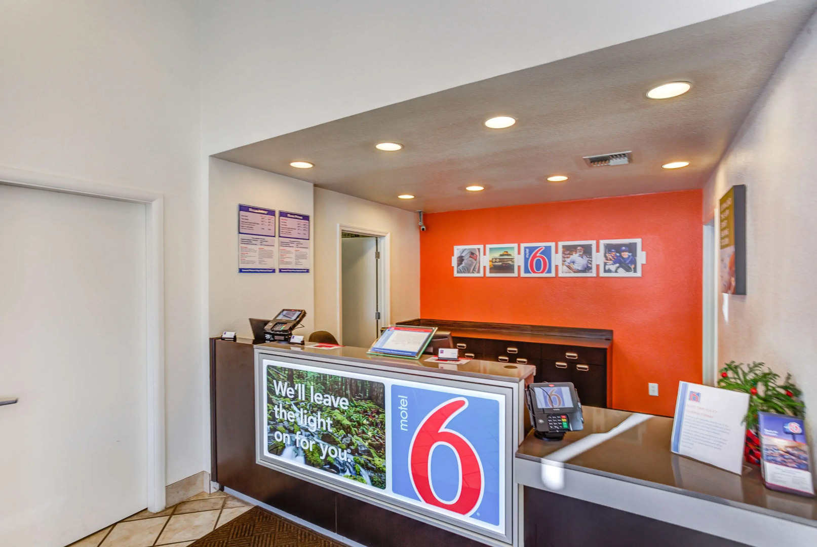 Motel 6 Portland, OR - Tigard West