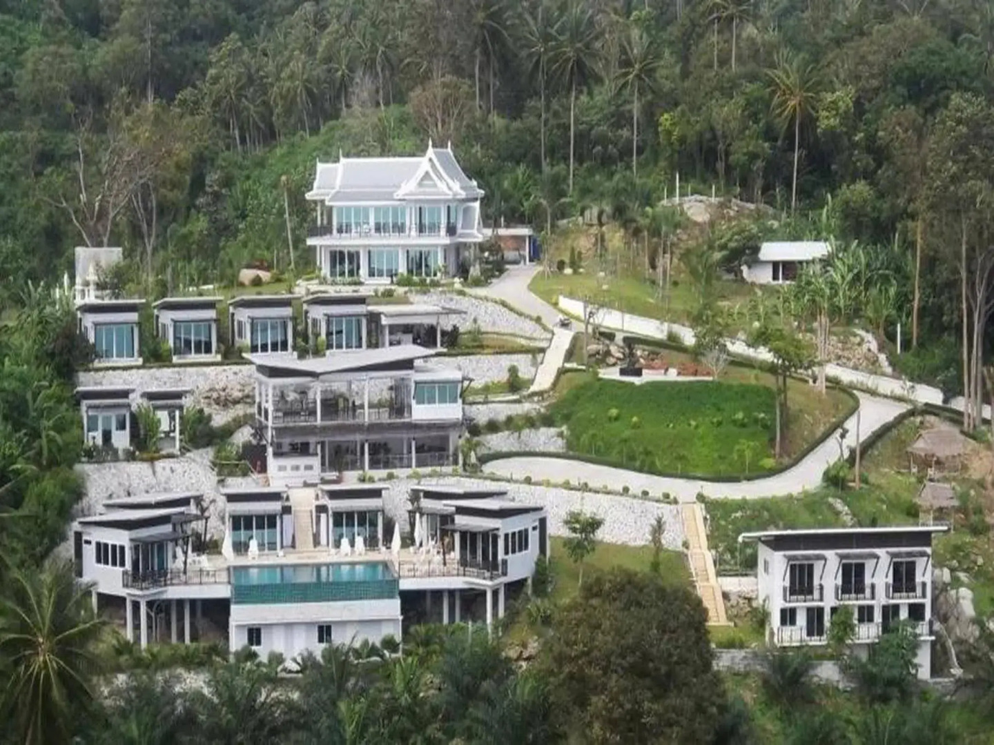 Nirvana Detox Healing Center Hotel