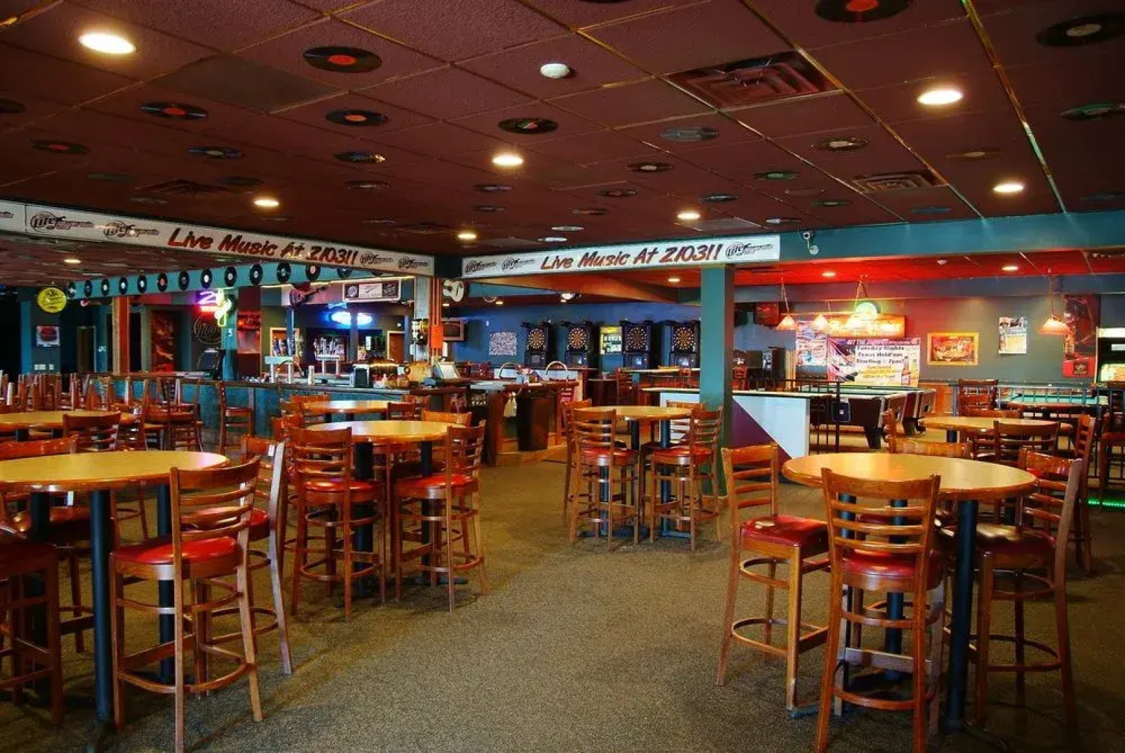 The Falls Inn & Suites / Bigwood Event Center