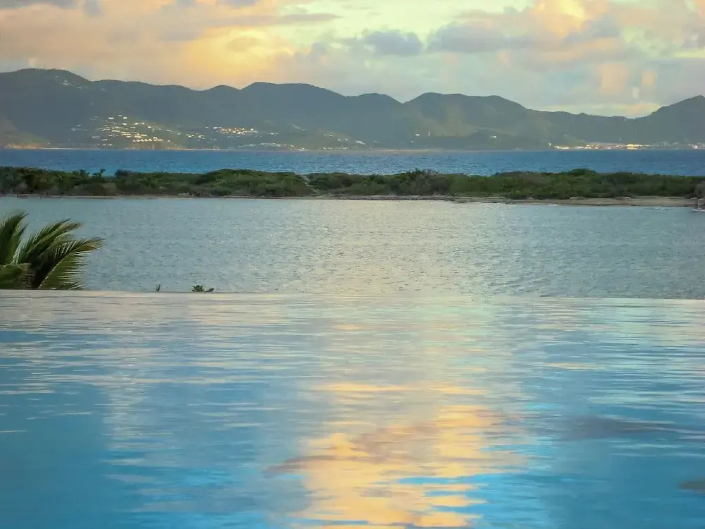 Sheriva Luxury Villas and Suites