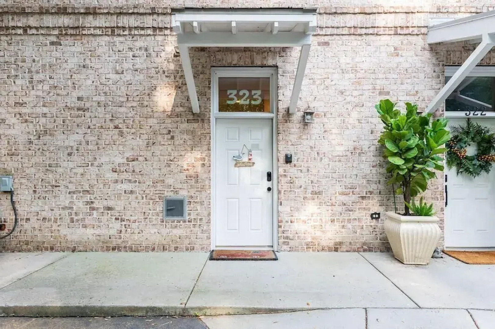 Pearl of the Promenade - Old Town Bluffton, SC 2 Bed Townhome in Prime Location