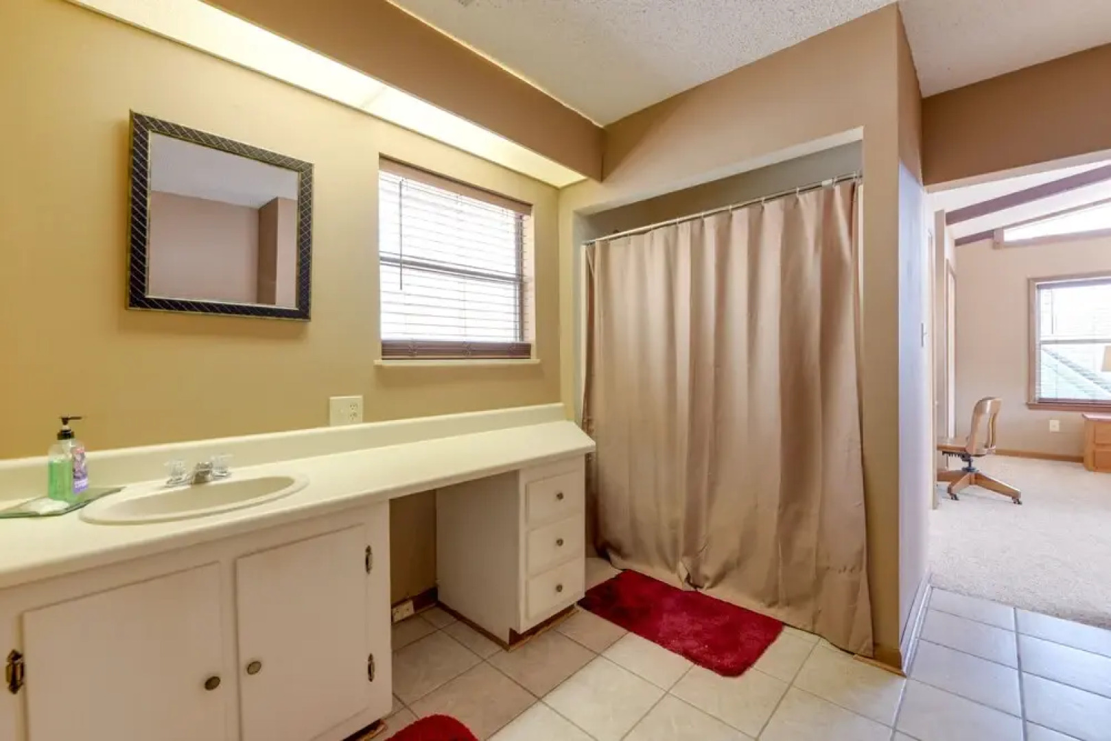 Mountain-view Maggie Valley House w/ Spacious Deck