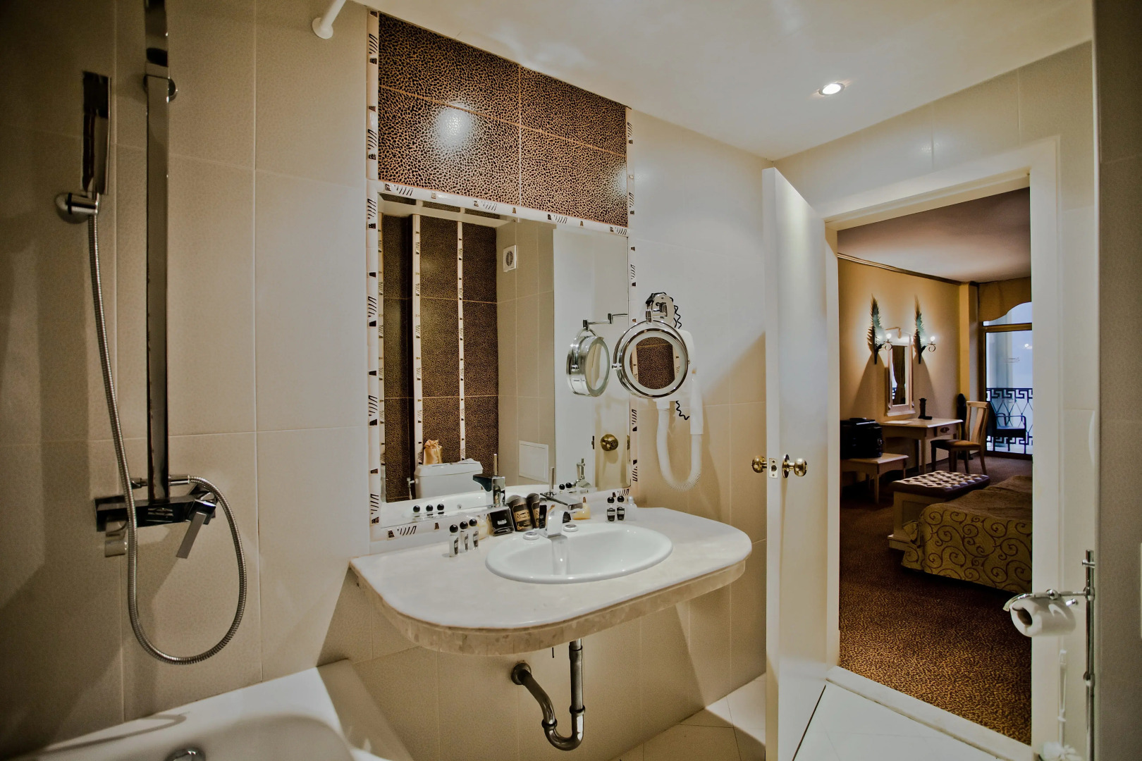 Imperial Palace Hotel & Spa