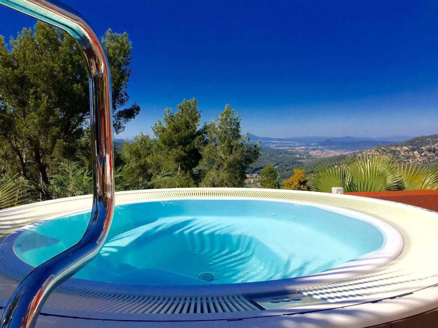 Отель El Petit Mirador