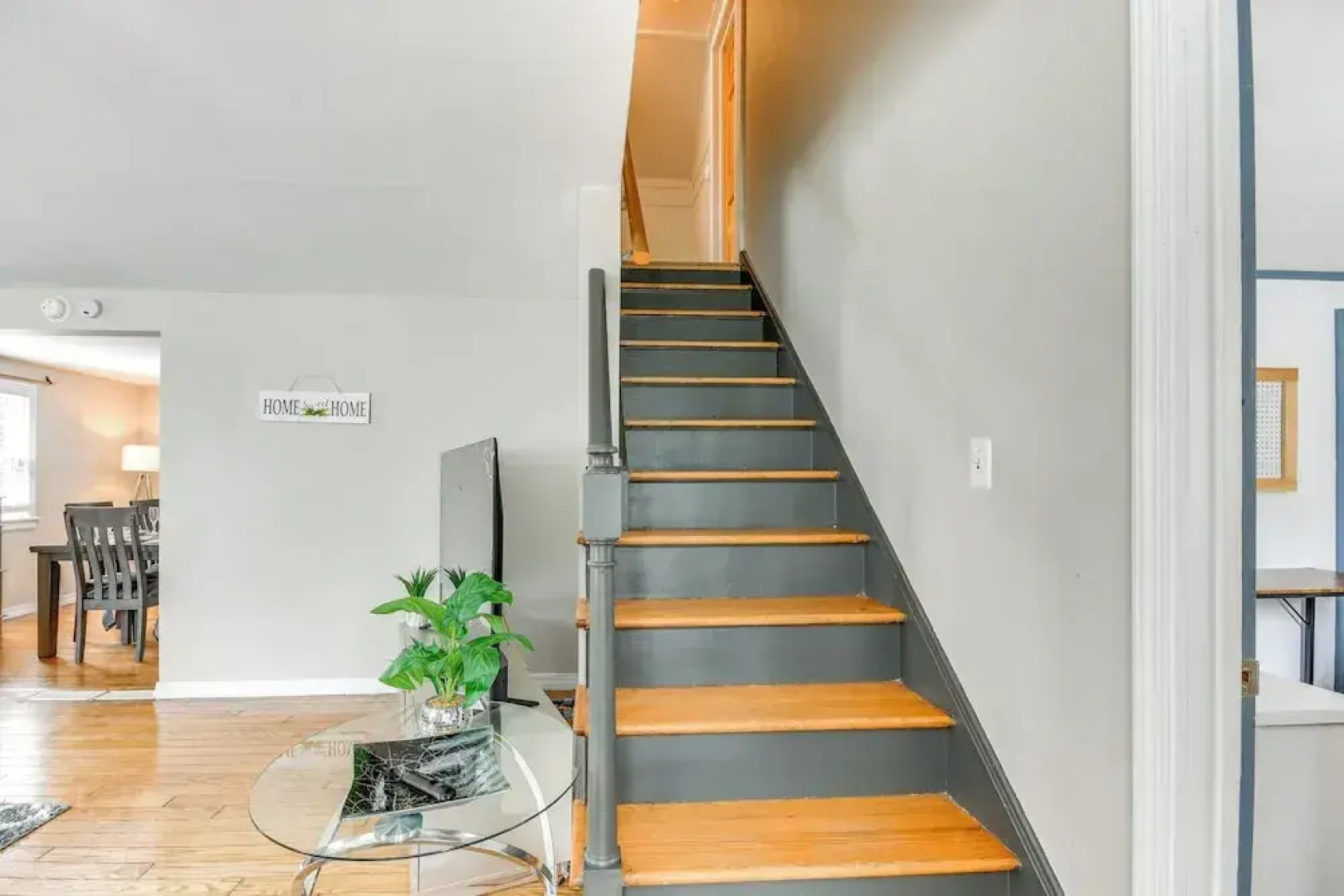 3 Mi to Dtwn Syracuse: Home w/ Fenced Yard!