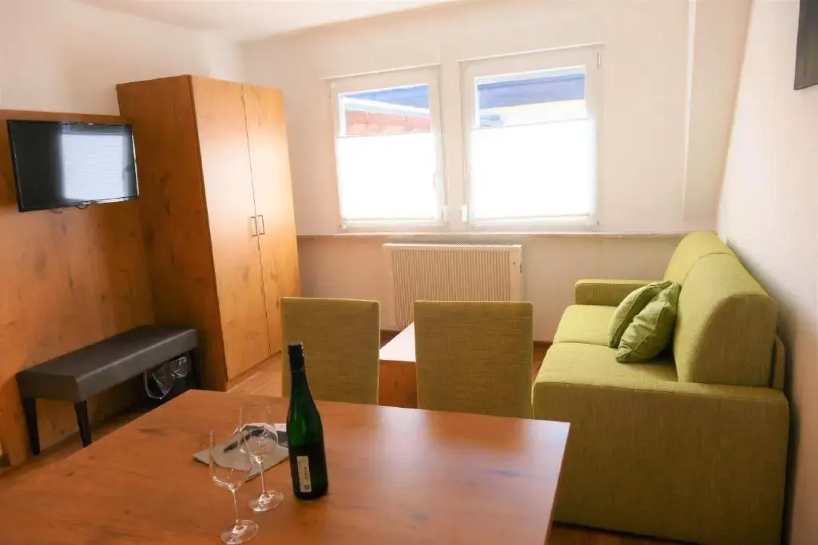 Ferienweingut SerwaziWein