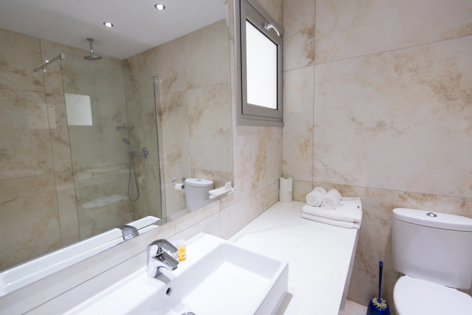 Loutsiana Hotel Apts