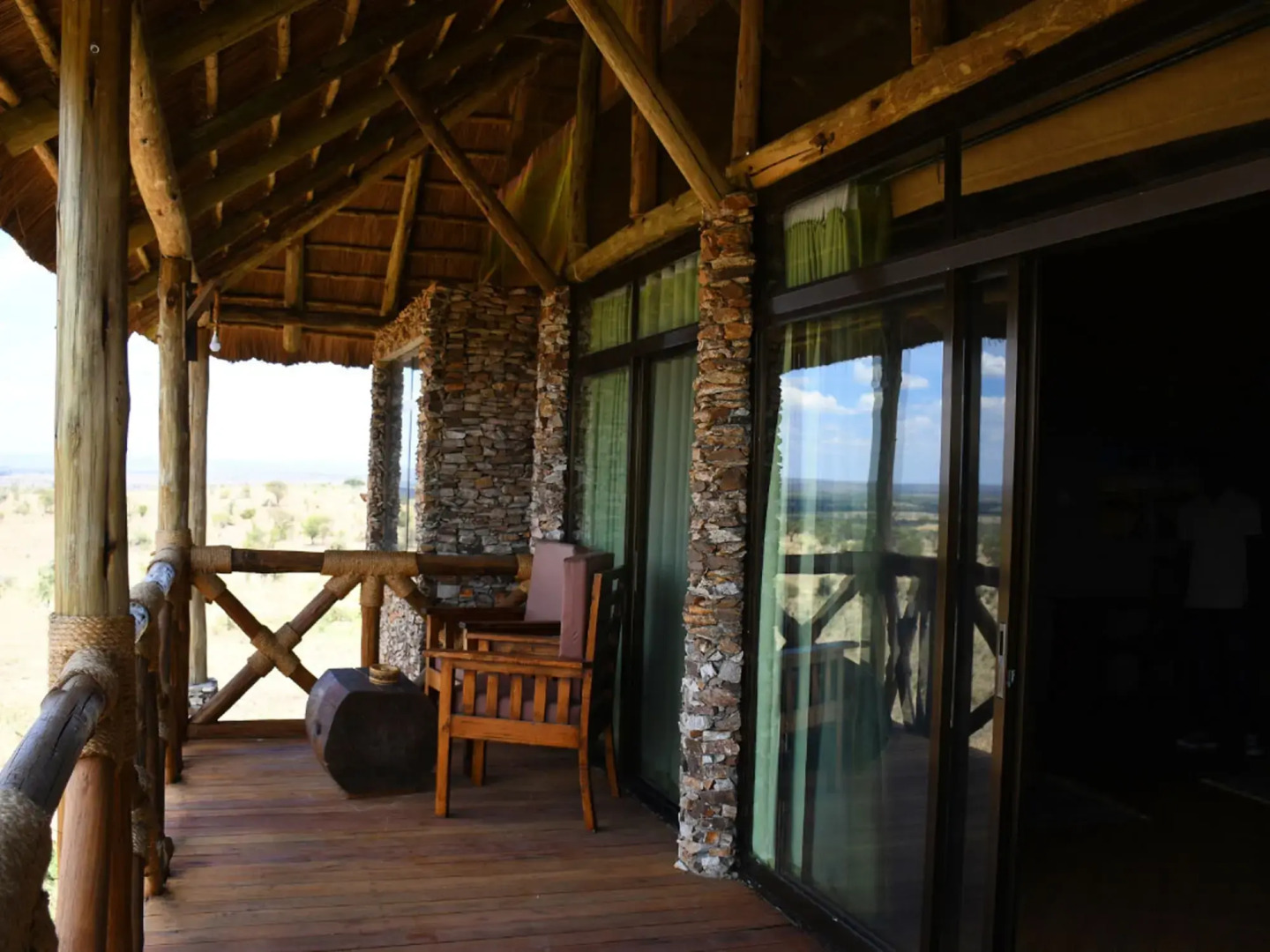 Serengeti Safari Lodge
