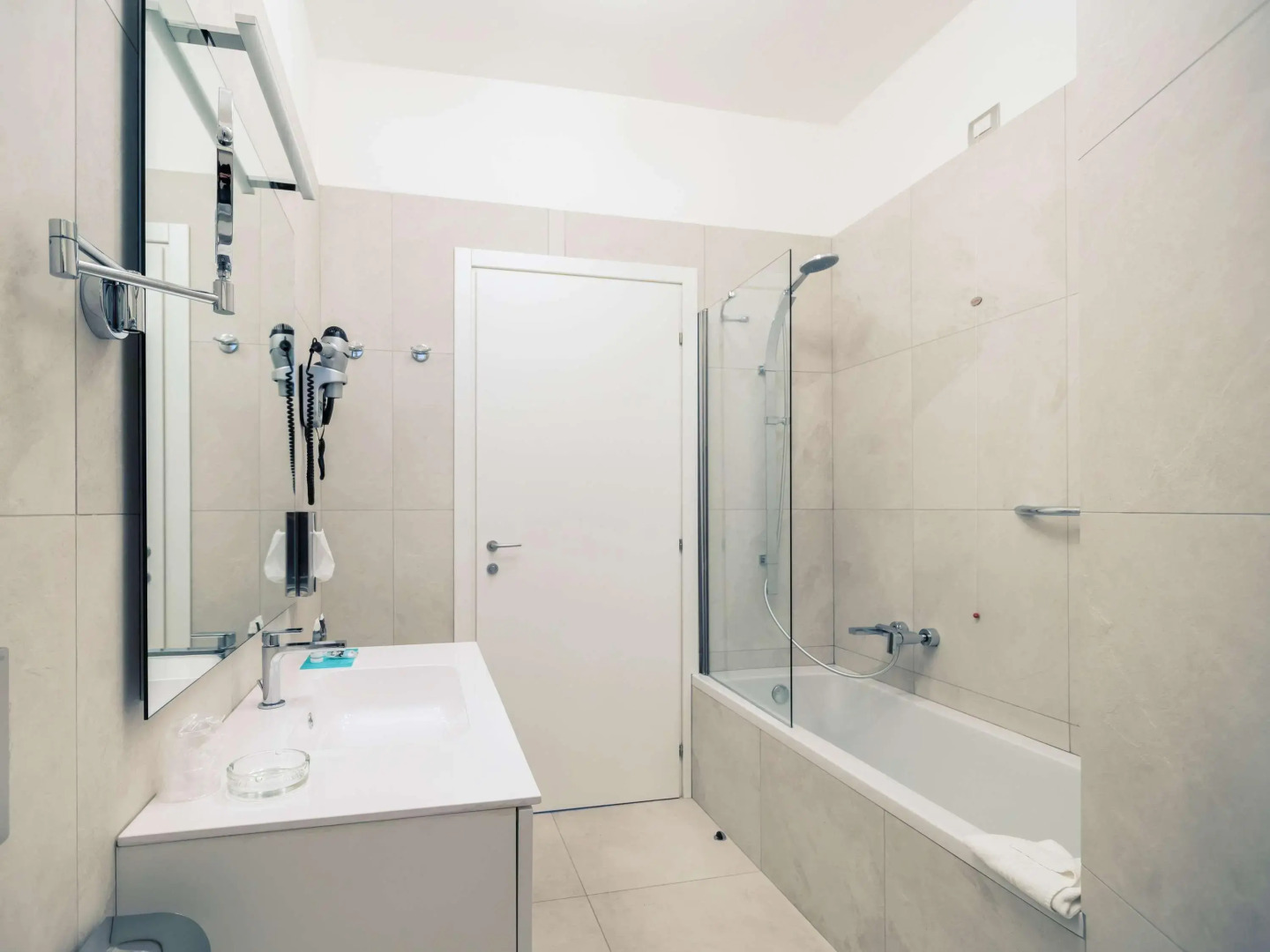 Отель Mercure Milano Solari