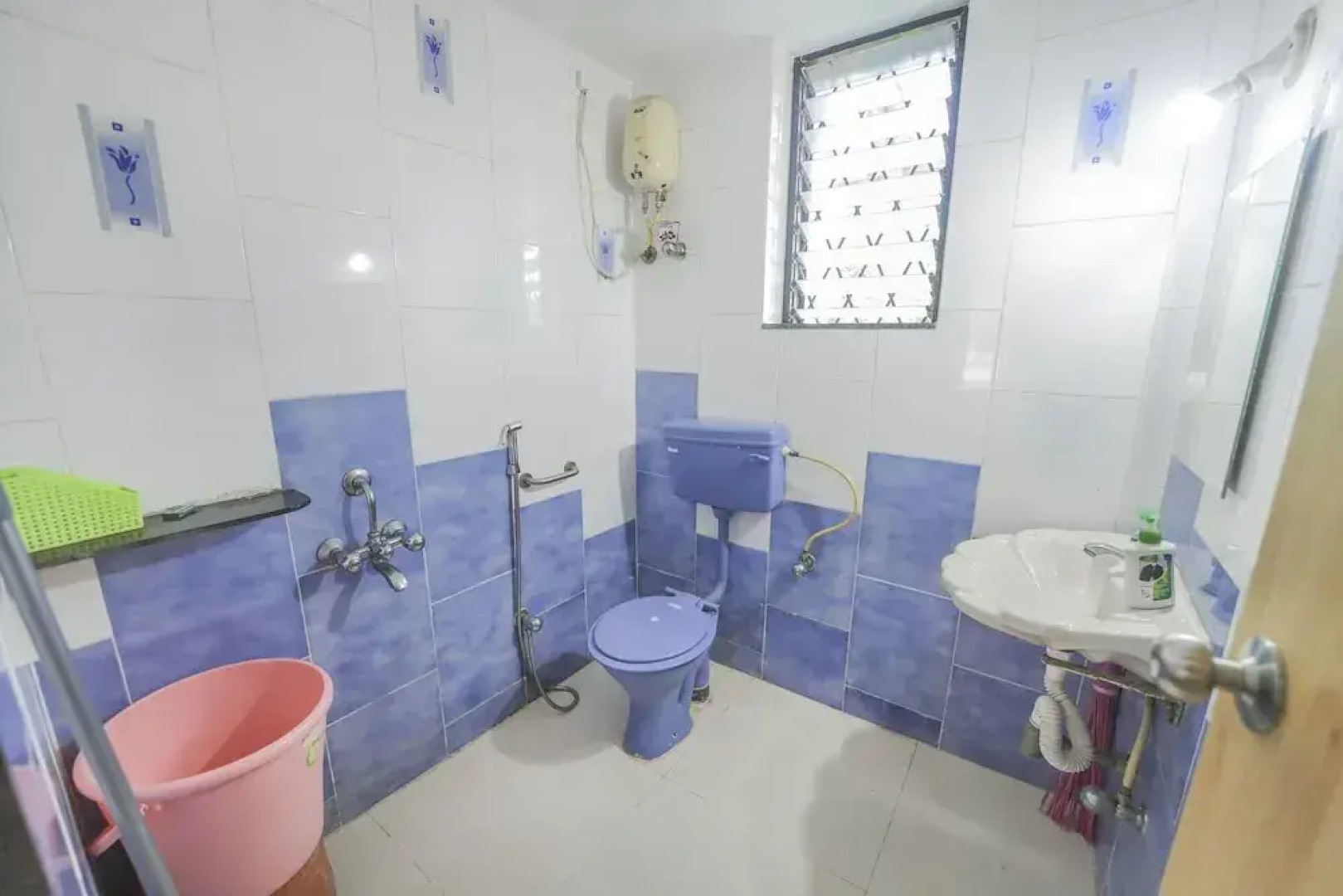 3BHK w/Pool - Dream Habitat by Universe Villas