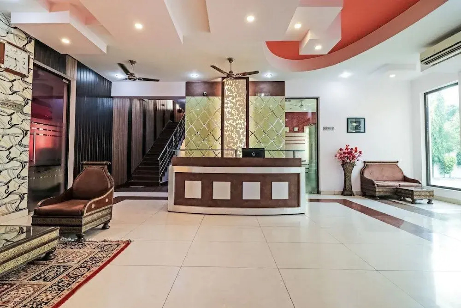 OYO 18465 Hotel Nestway