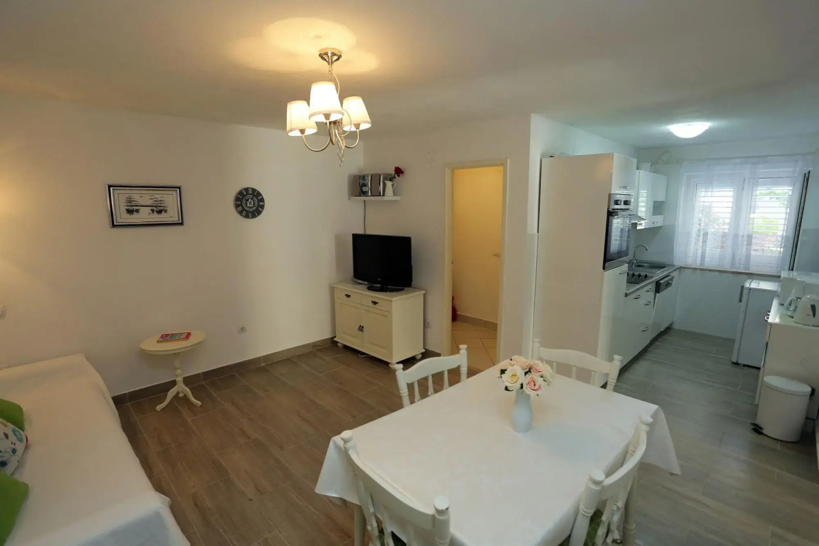 Apartment Ali - modern apartments: A2 Supetar, Island Brac