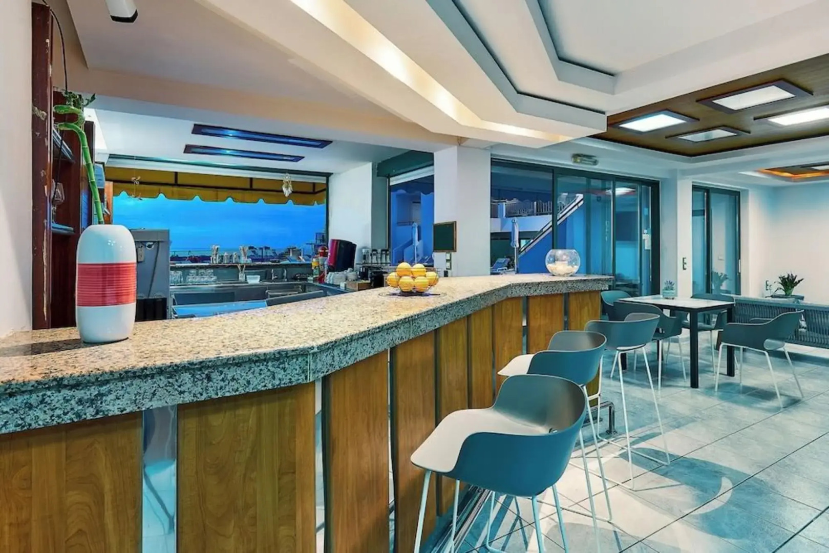 Bella Vista Hotel by Checkin