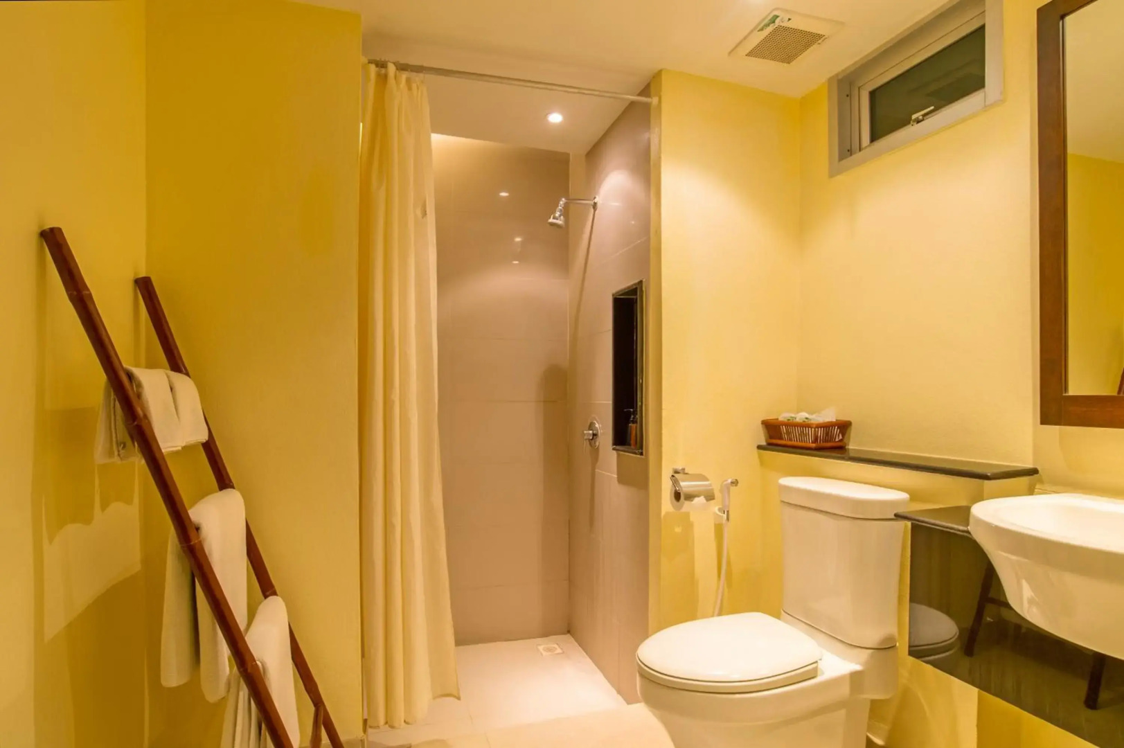 Lanta Pura Beach Resort