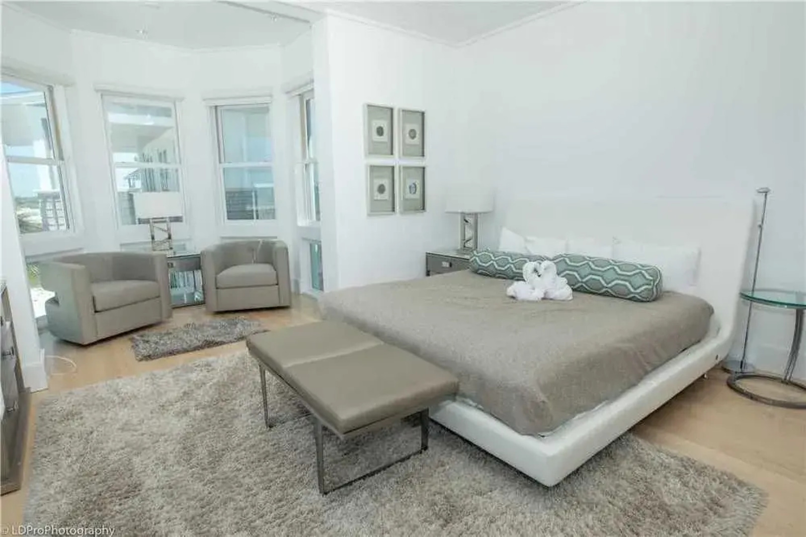 Seabreeze 5 Bedroom Home by RedAwning