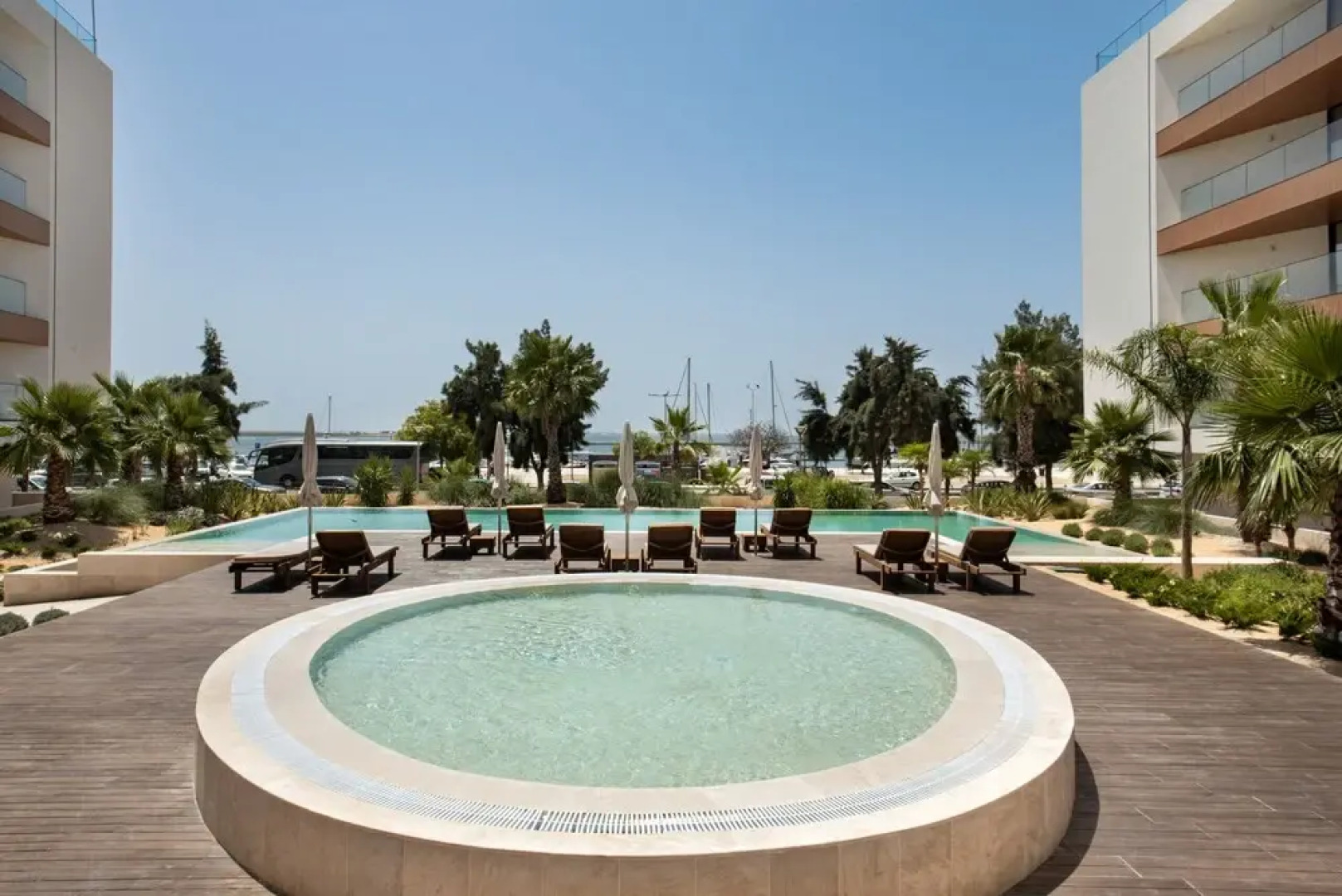 Del Mar Apartment - BT