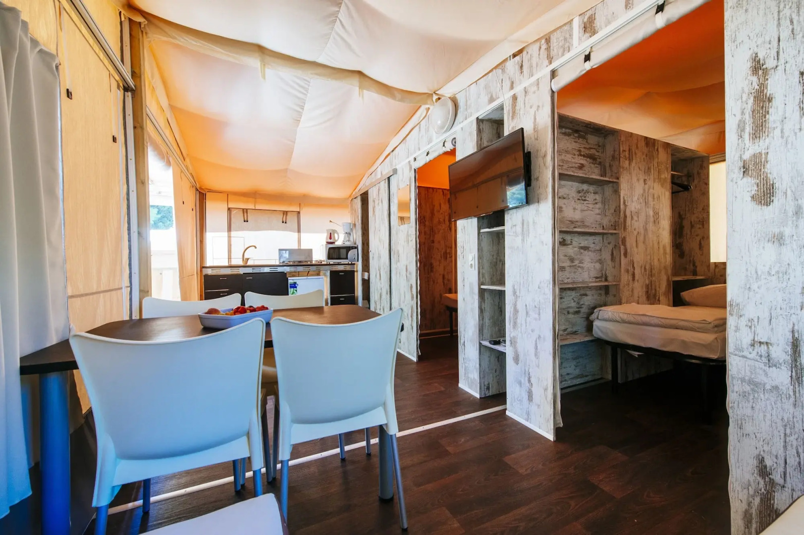 Zaton Holiday Resort Camping homes